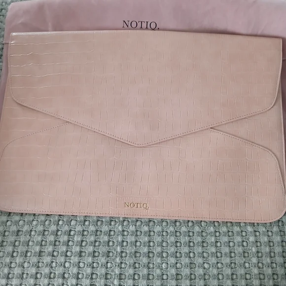 NOTIQ Leather Laptop Case Tech Clutch With Dust Bag - Picture 7 of 11